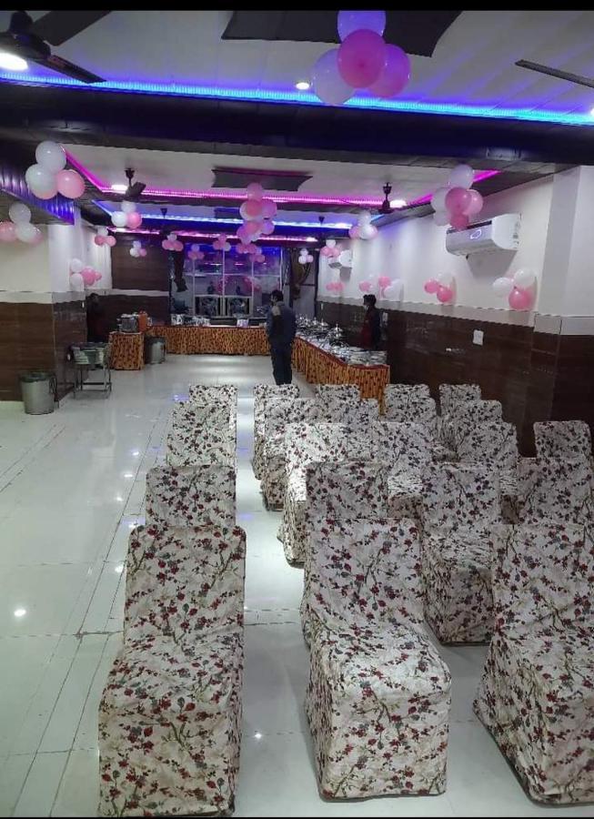 Hotel R M Plaza