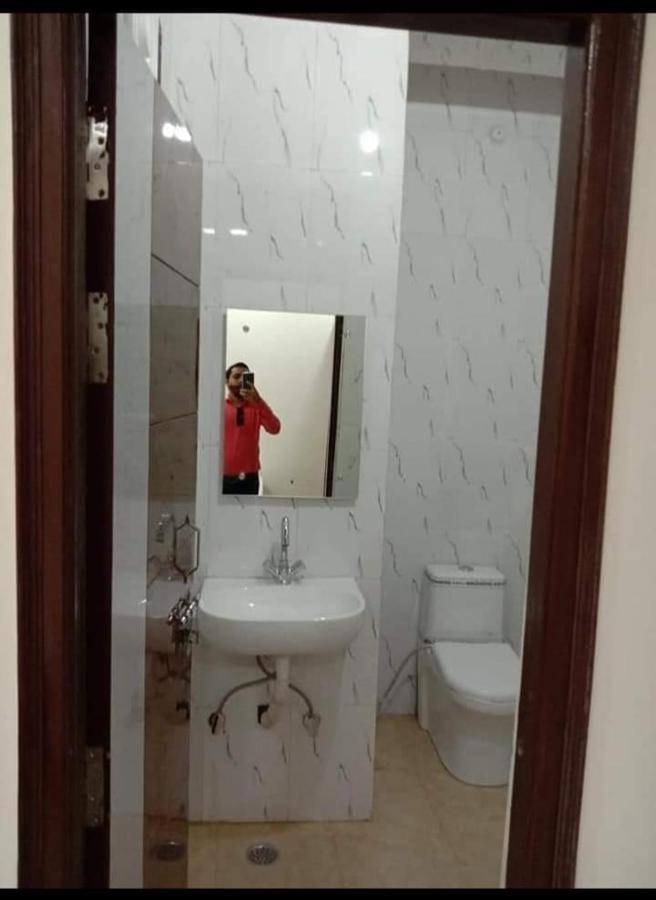 R M Plaza Hotel 2*