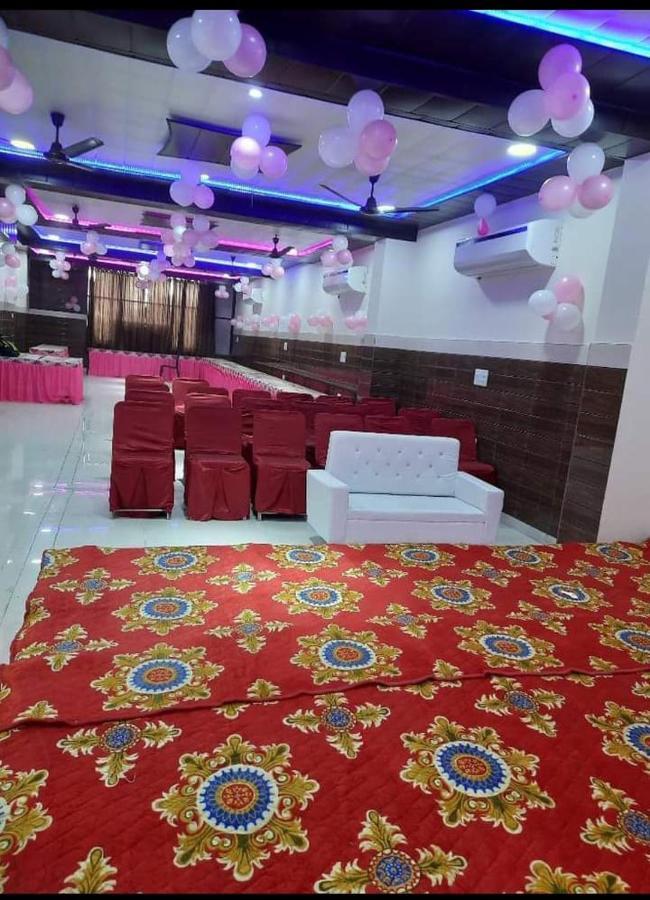 R M Plaza Hotel